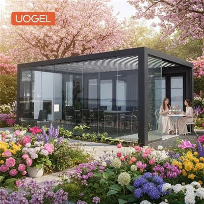 Pergola sa gawas nga adunay Shade